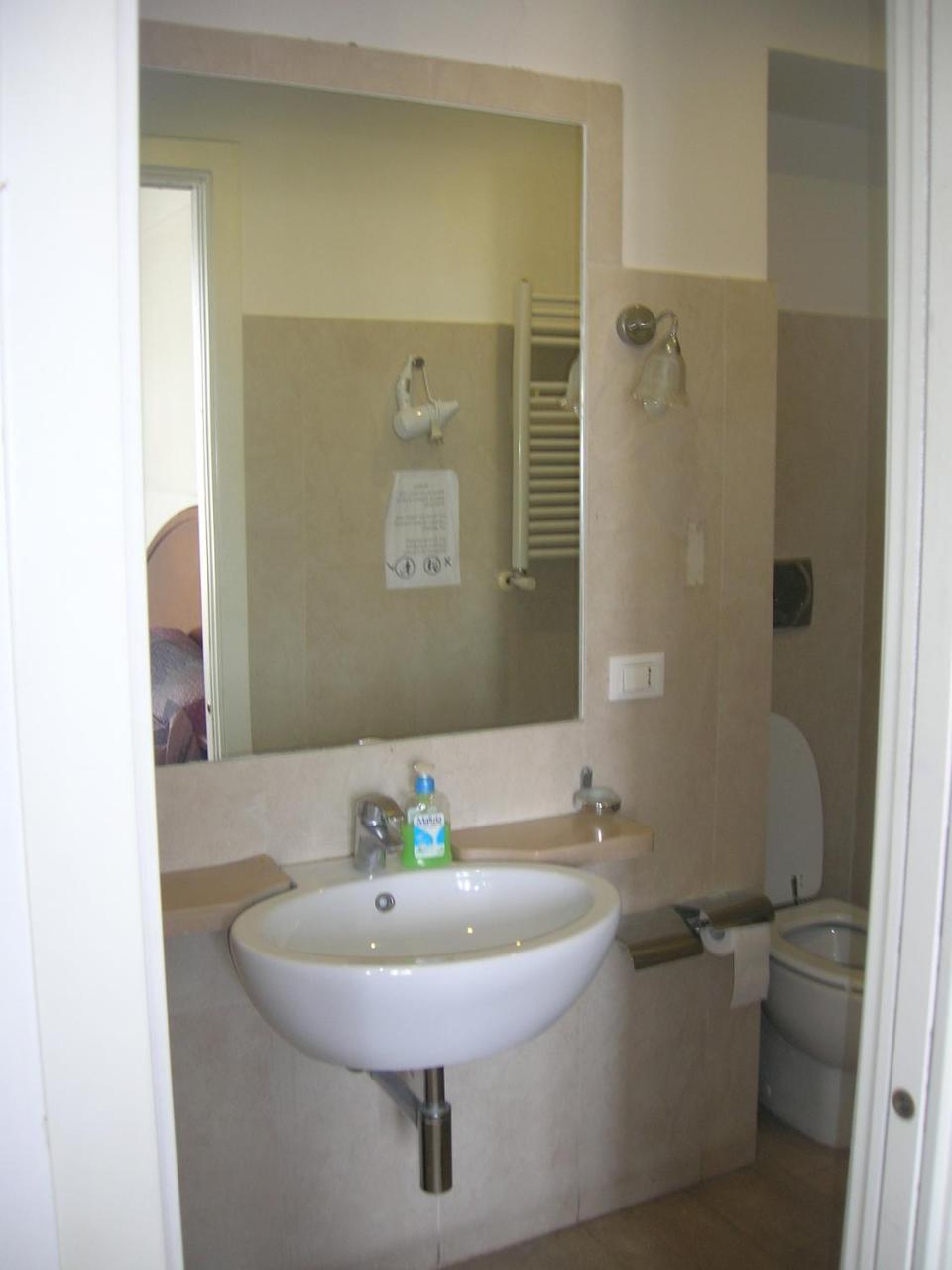 Light Inn Affittacamere Roma Ngoại thất bức ảnh