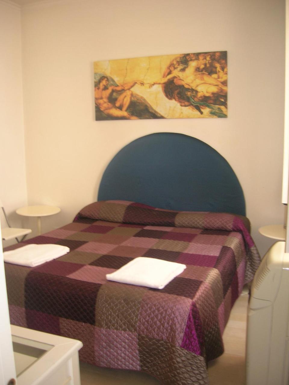 Light Inn Affittacamere Roma Ngoại thất bức ảnh